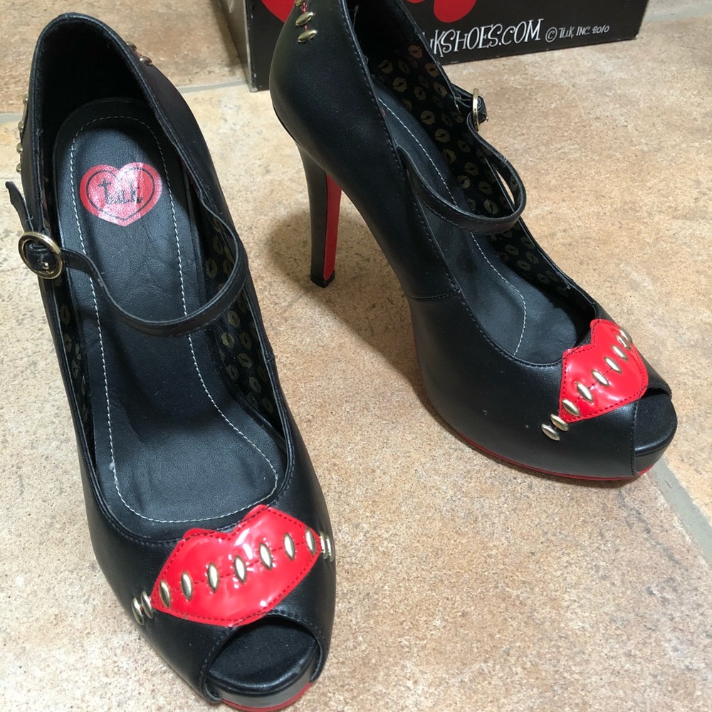 TUK Mary Jane platform heels